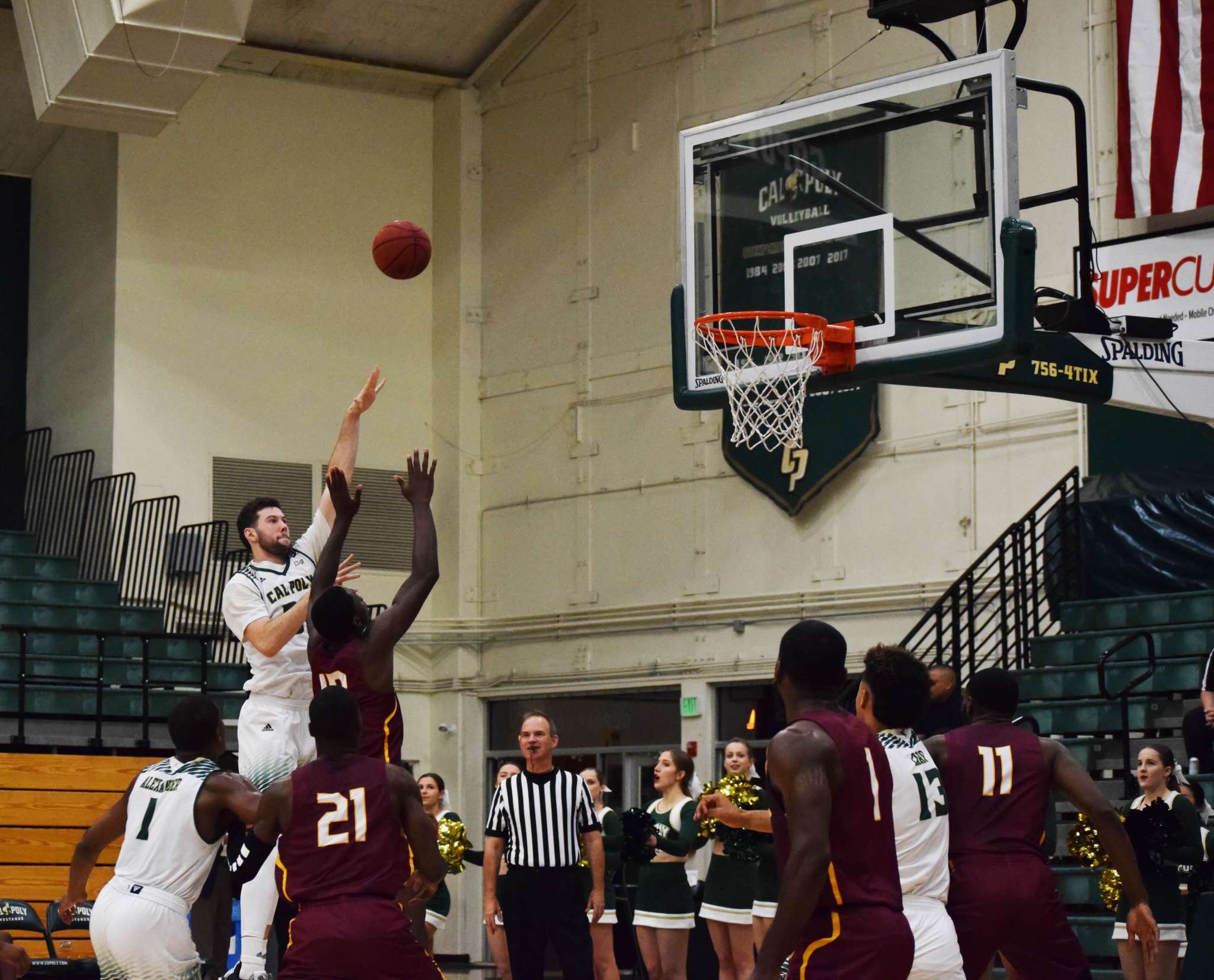buzzer-beating three-pointer lands mens basketball its third