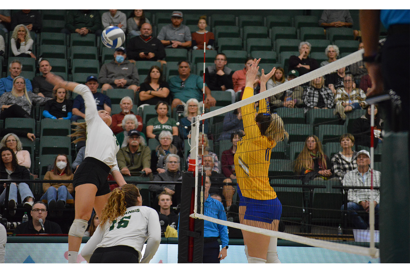 Cal Poly Volleyball drops Big West opener to Long Beach State in five ...