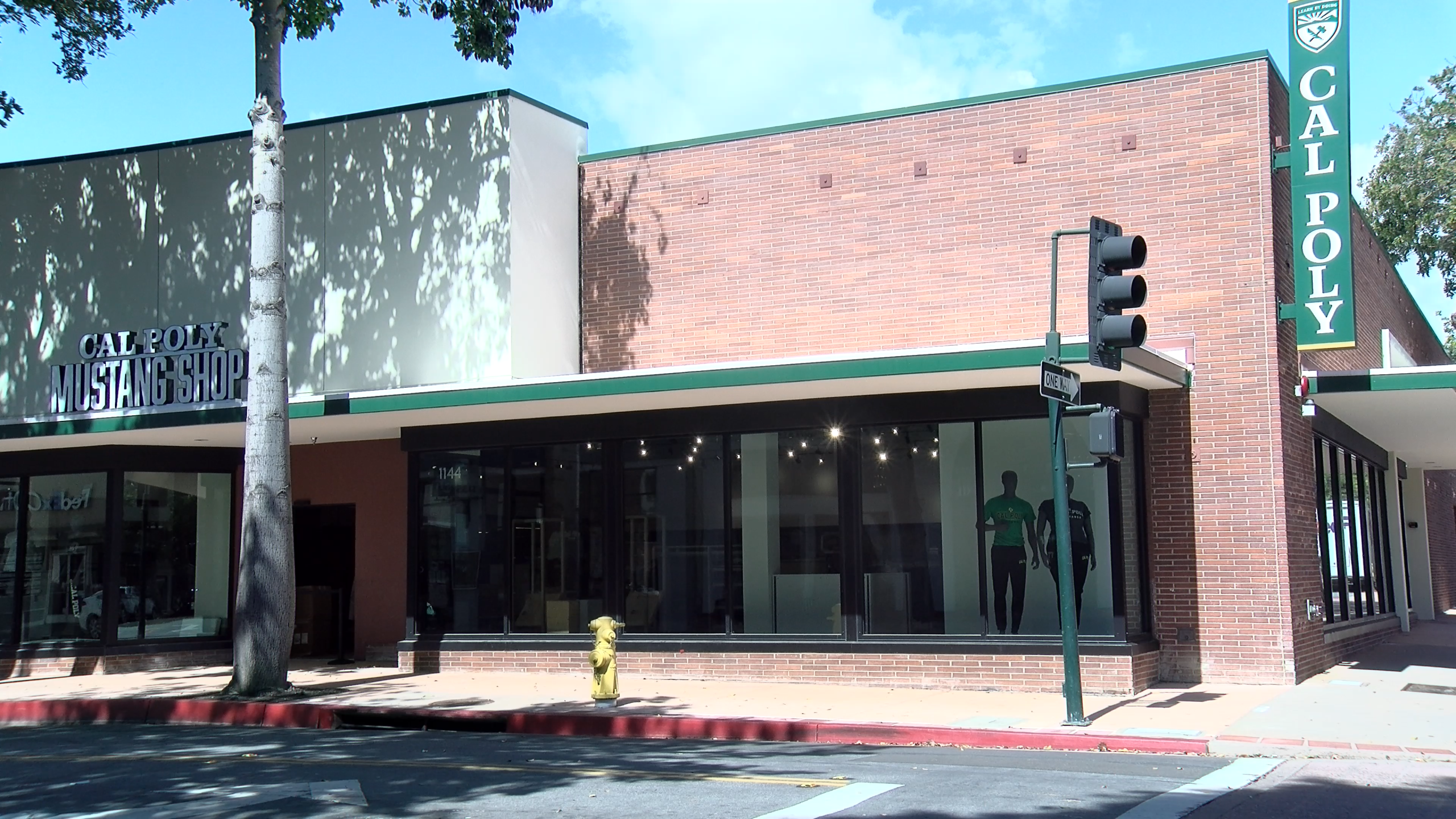 Cal Poly Downtown Store Moves to New Location - Mustang News